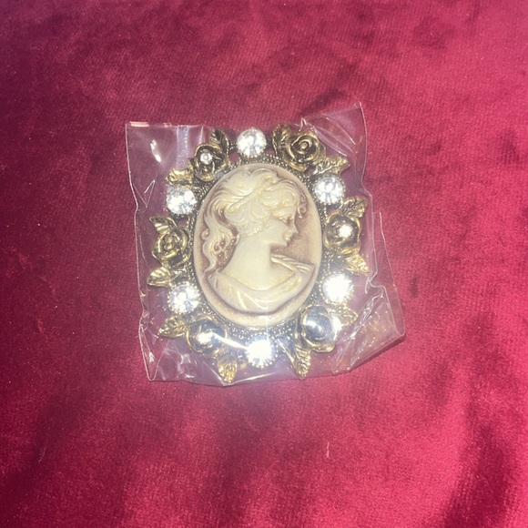 New white crystal brown resin in gold tone 25 ctw - Picture 3 of 5